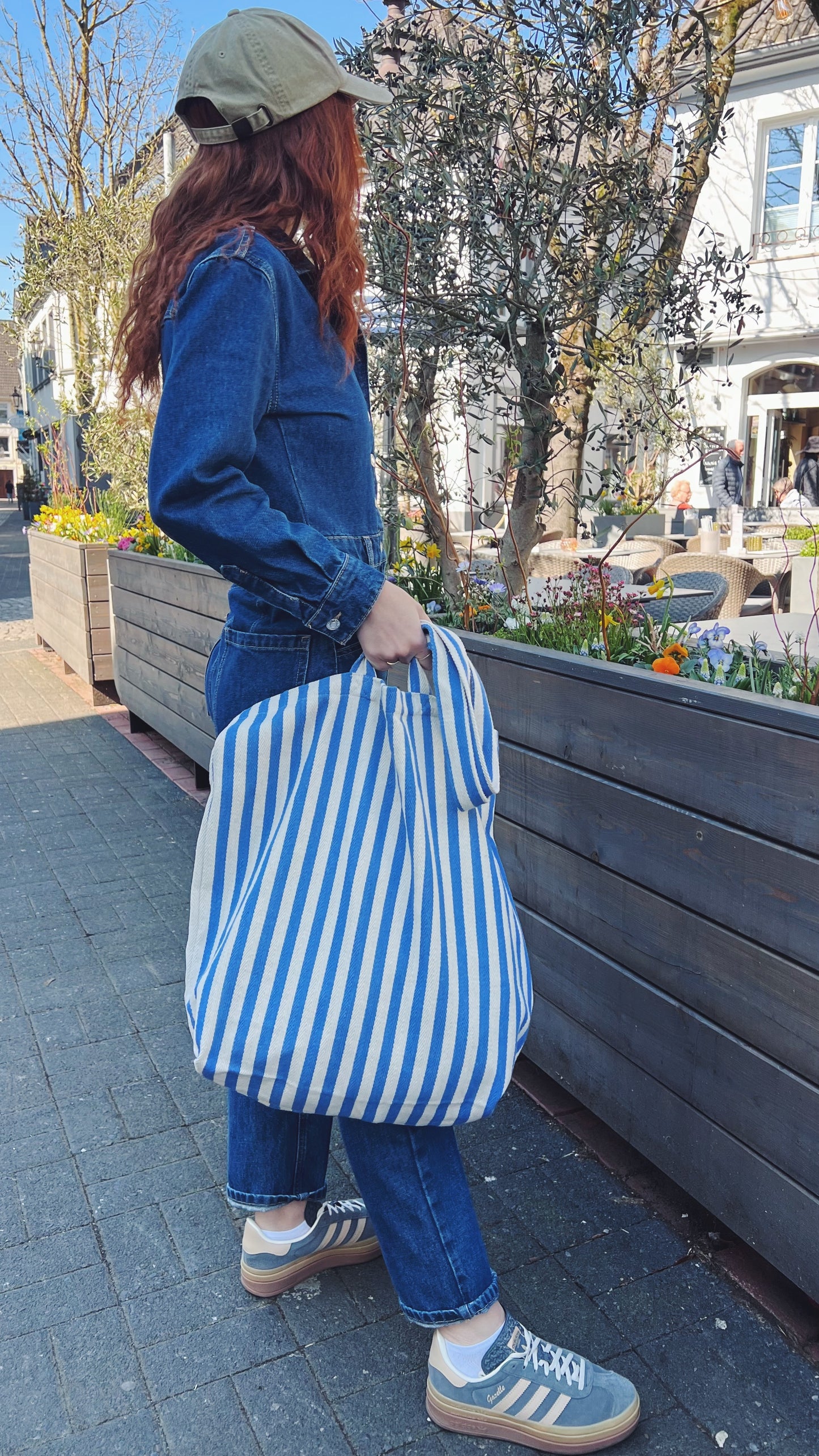 Streifentasche blau side
