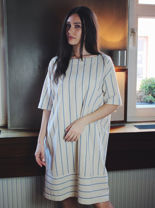 Leinenkleid mit Streifen