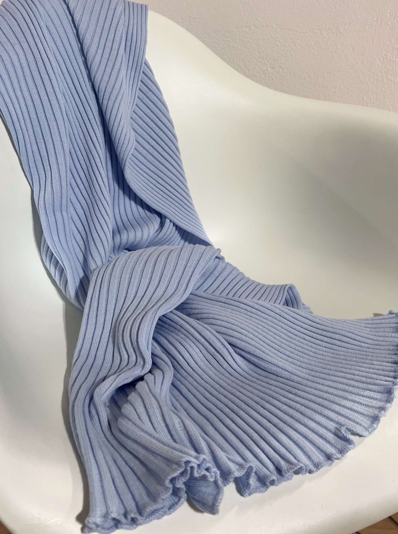 Rippenschal B2B- Himmelblau - Front