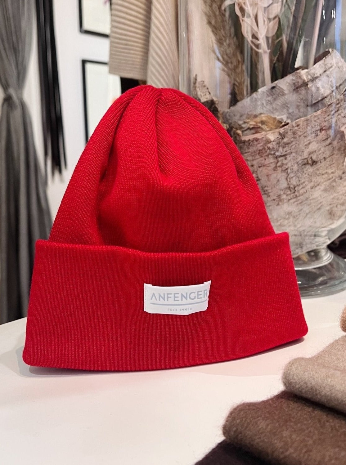 Beanie - Kirschrot - Front