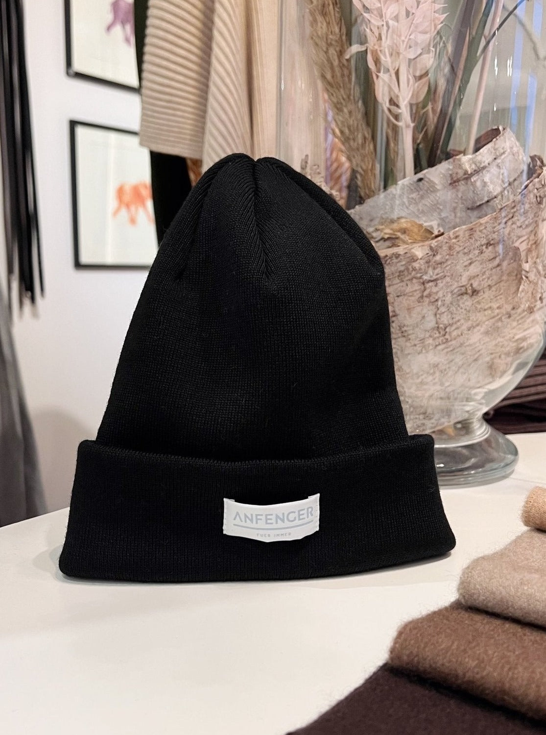 Beanie - Schwarz - Front