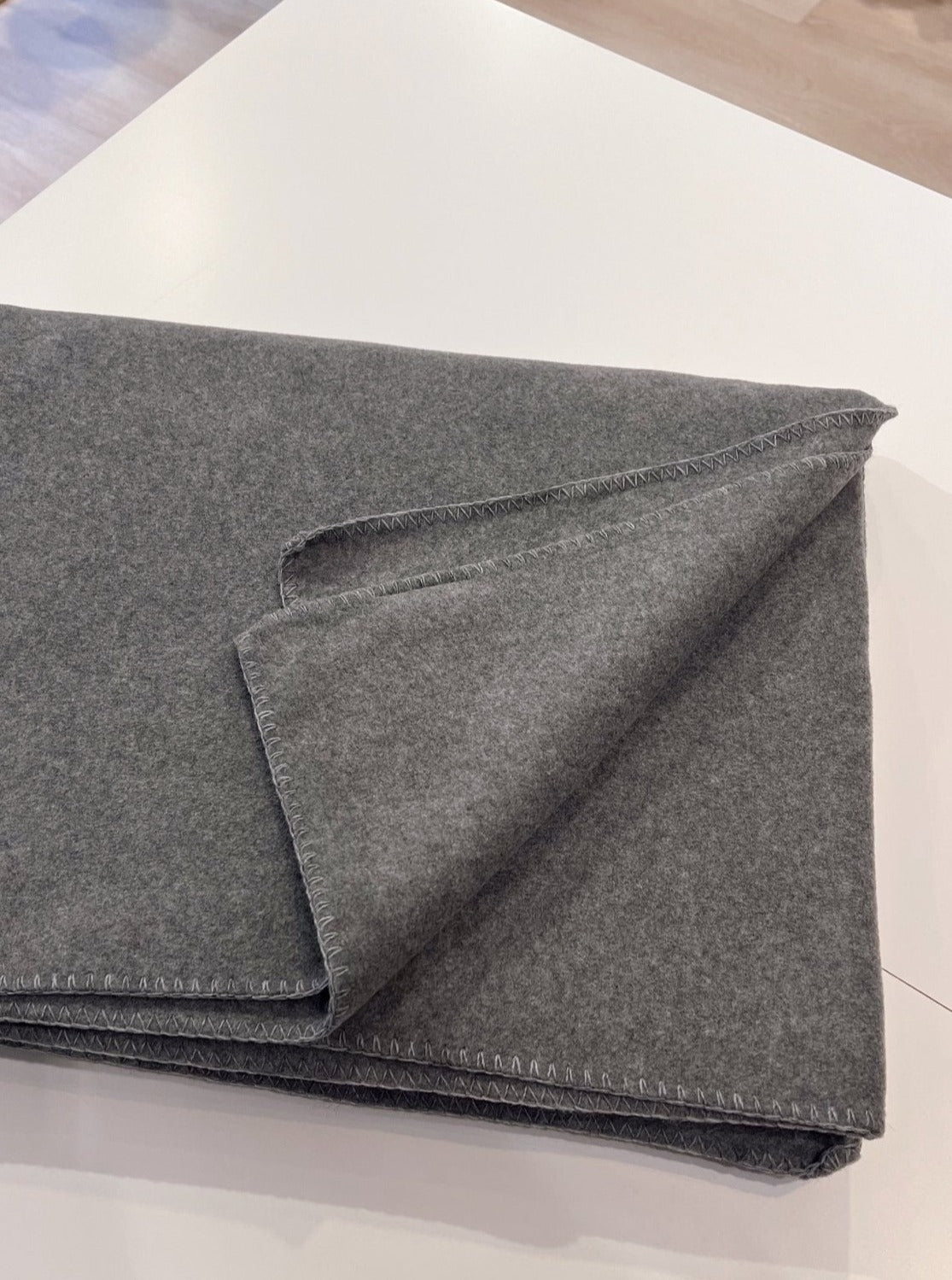 Fleecedecke B2B - Dunkelgrau