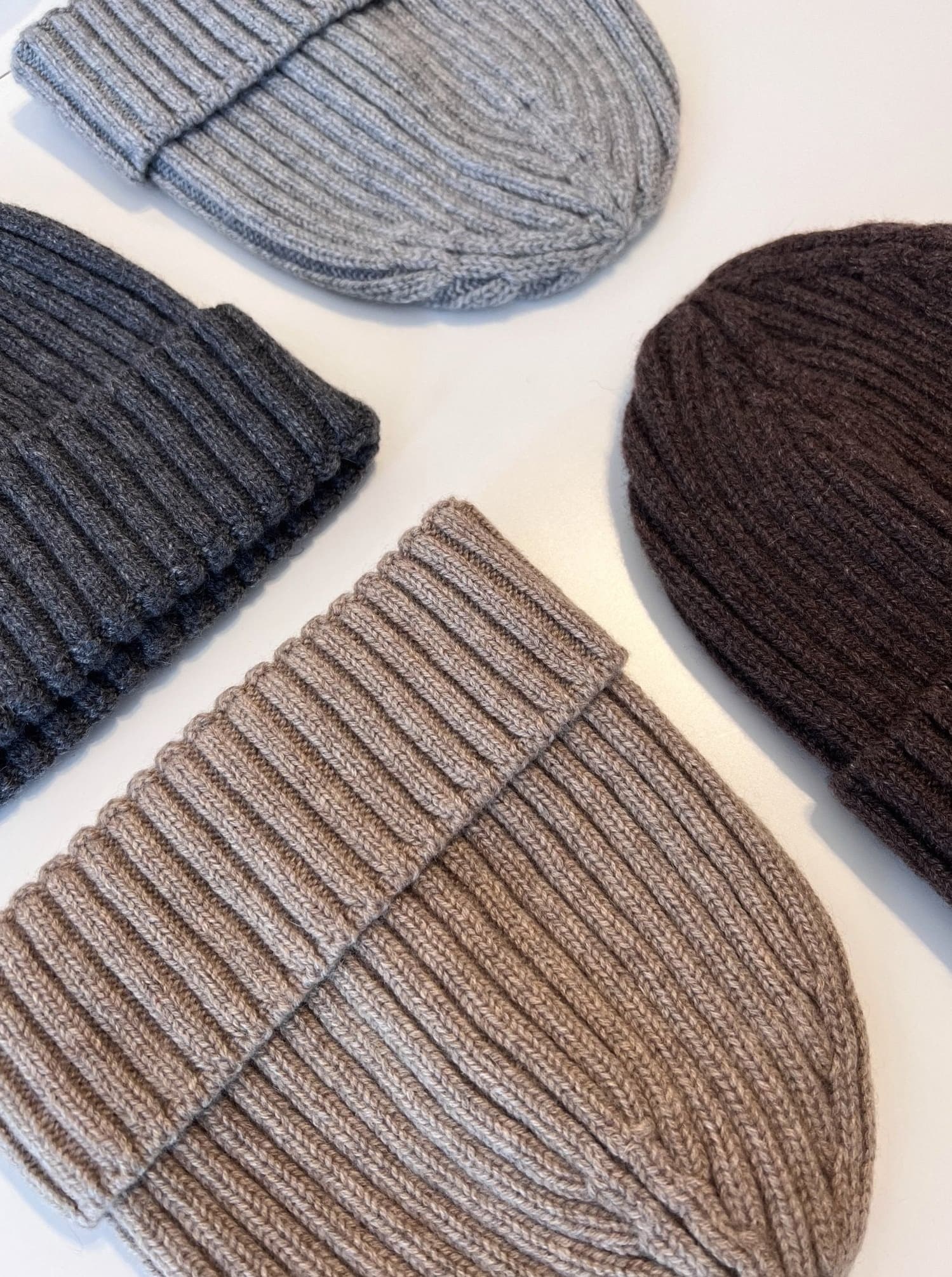 Kaschmir Rippenmütze 2.0 B2B - Beige - Front