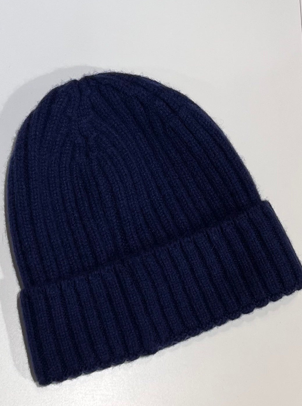 Kaschmir Rippenmütze 2.0 B2B - Tintenblau - Front