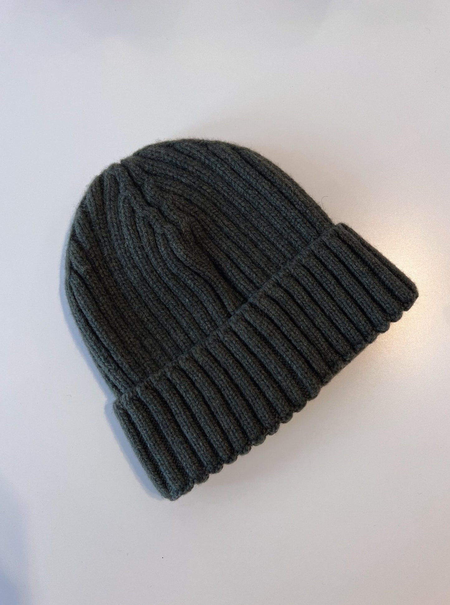 Kaschmir Rippenmütze 2.0 - Grün - Front