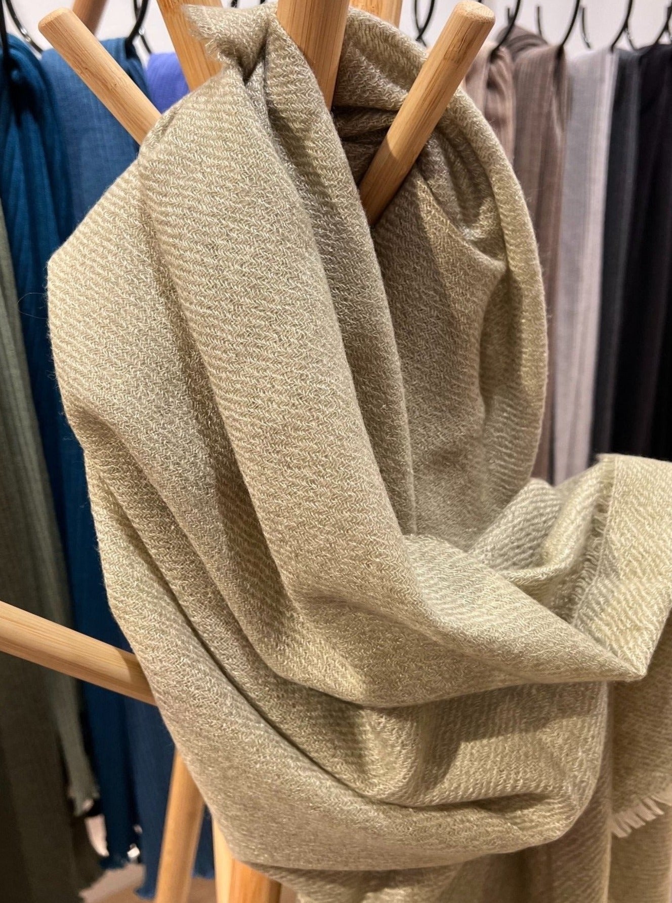 Kaschmir-Seide Schal - Beige - Nahaufnahme