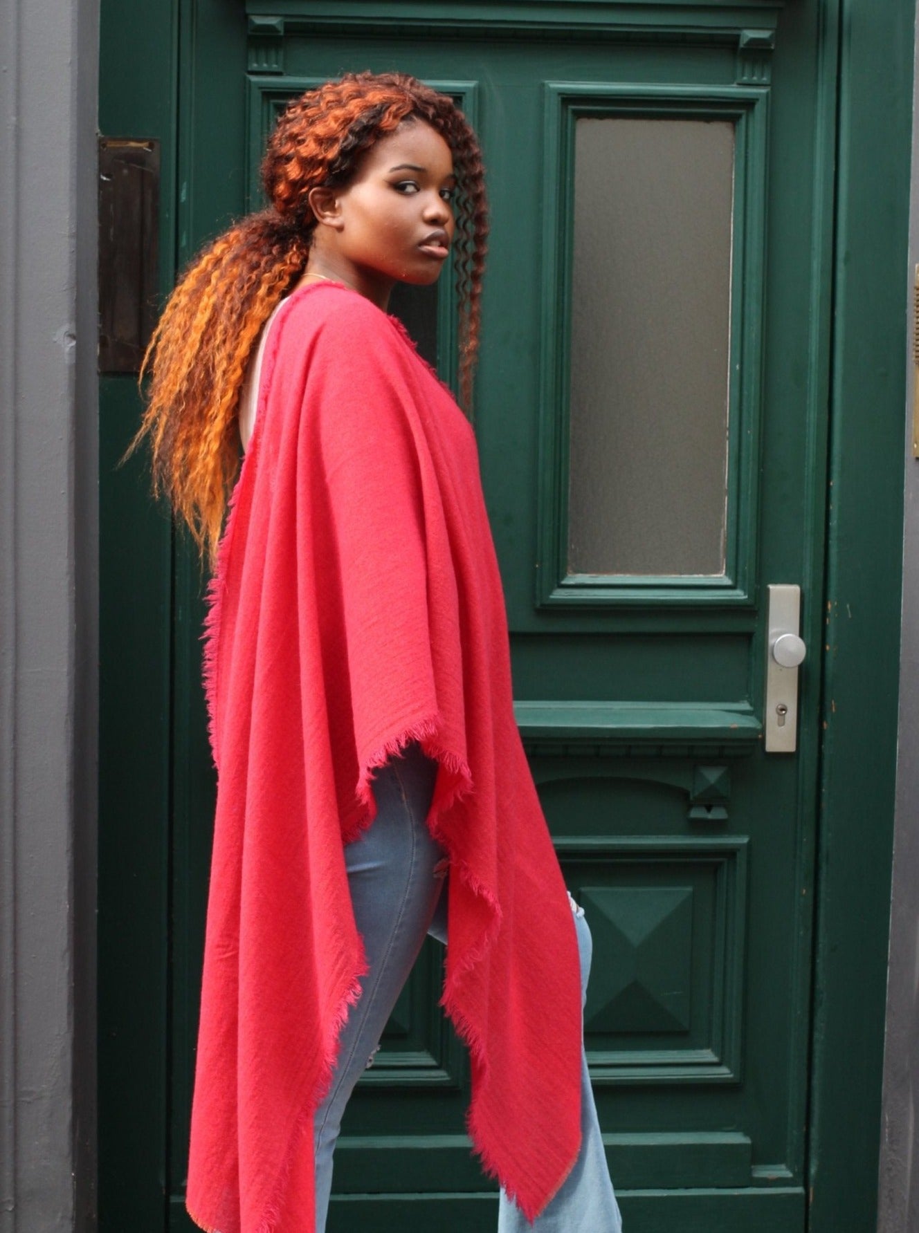 Kaschmir Wollschal mit Fransen 2.0 - Karminrot - Seite