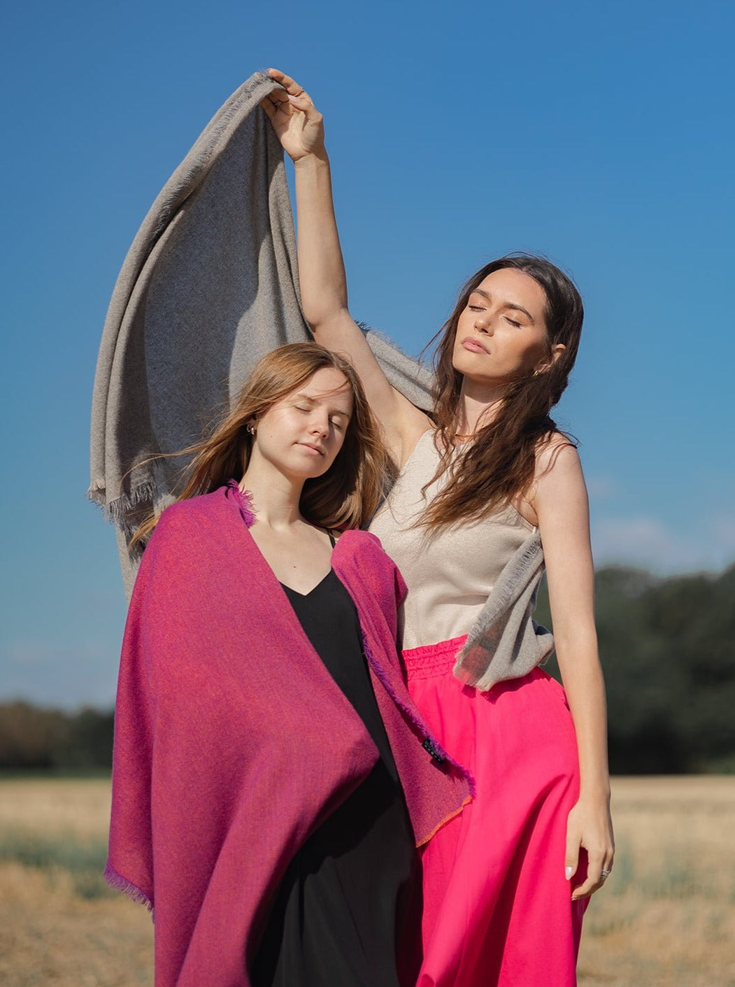 Kaschmir Wollschal mit Fransen 2.0 - Veilchen