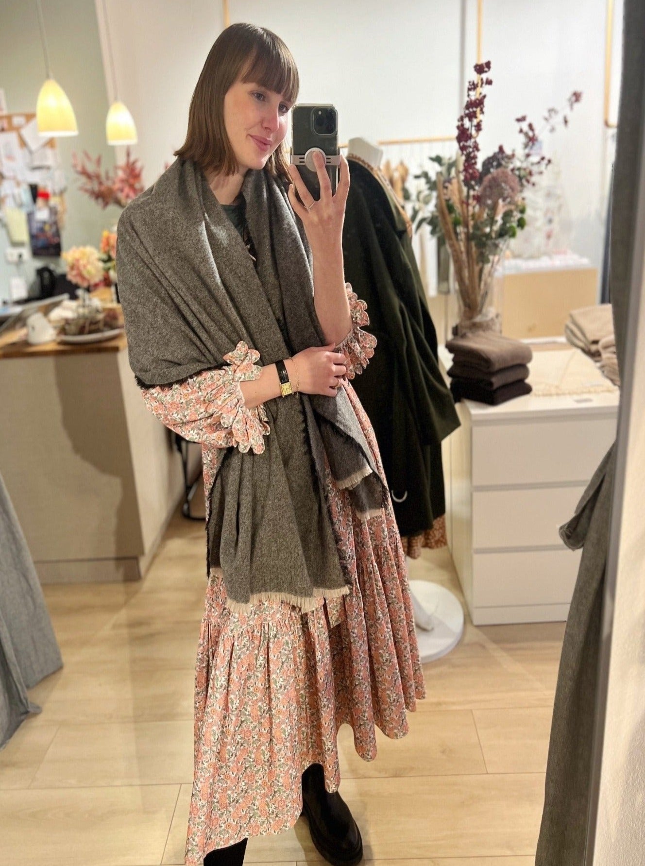 Kaschmir Wollschal mit Fransen - Grün - Front