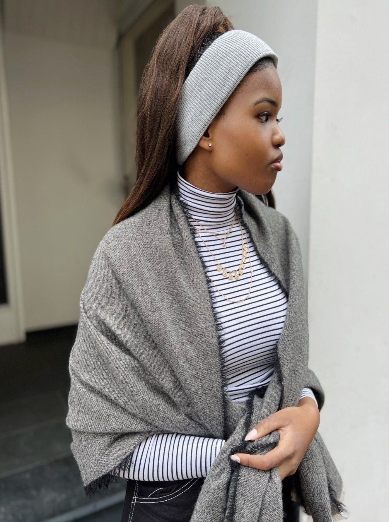 Kaschmir Wollschal mit Fransen - Schwarz - Seite