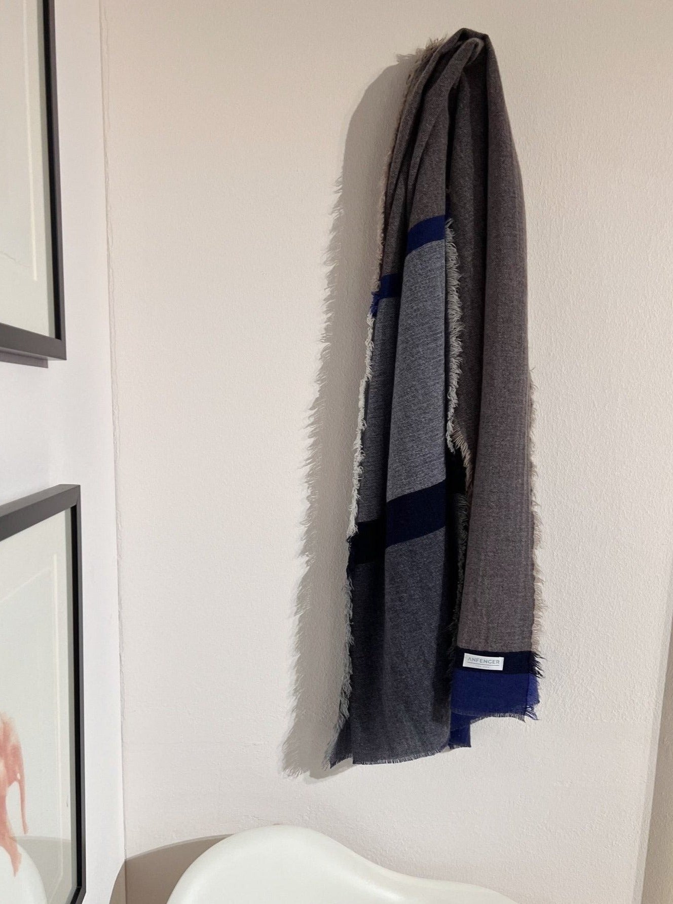 Kaschmir Wollschal mit Streifen - Grau Blau - Front