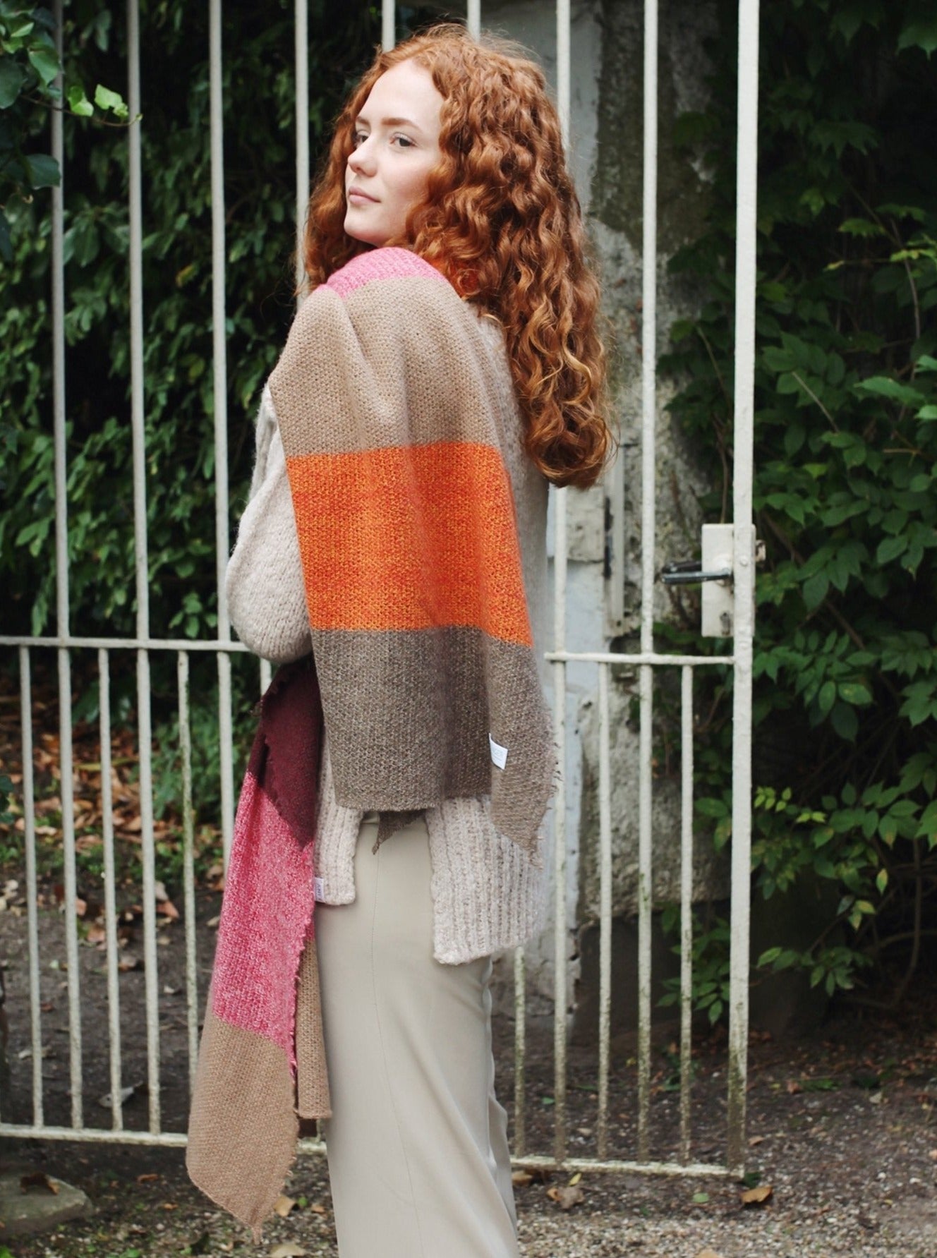 Kaschmirschal XL gestreift - Bordeaux/Beige/Rosa/Grau-Beige - Seite