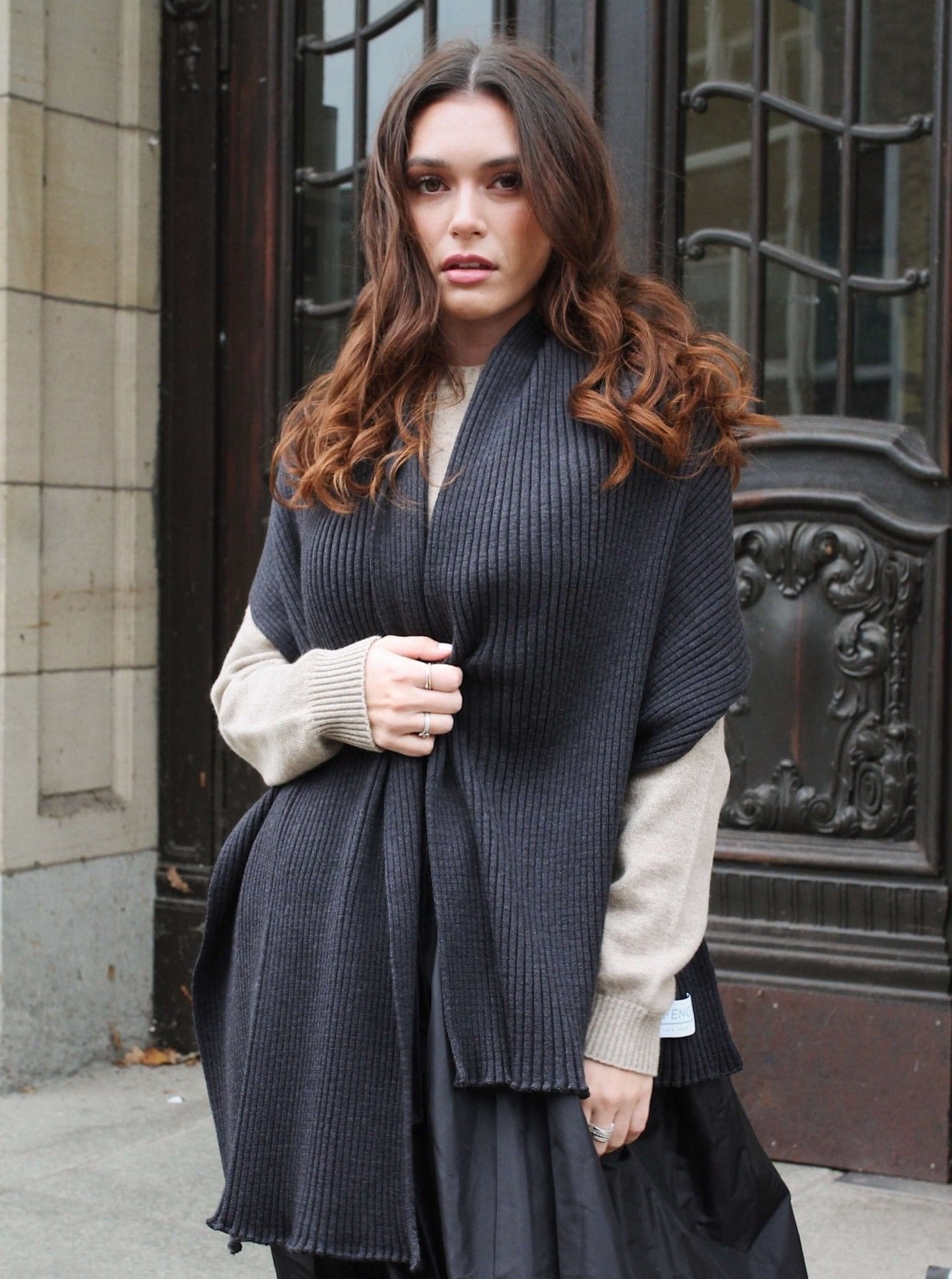 Rippenschal B2B - Anthrazit - Front