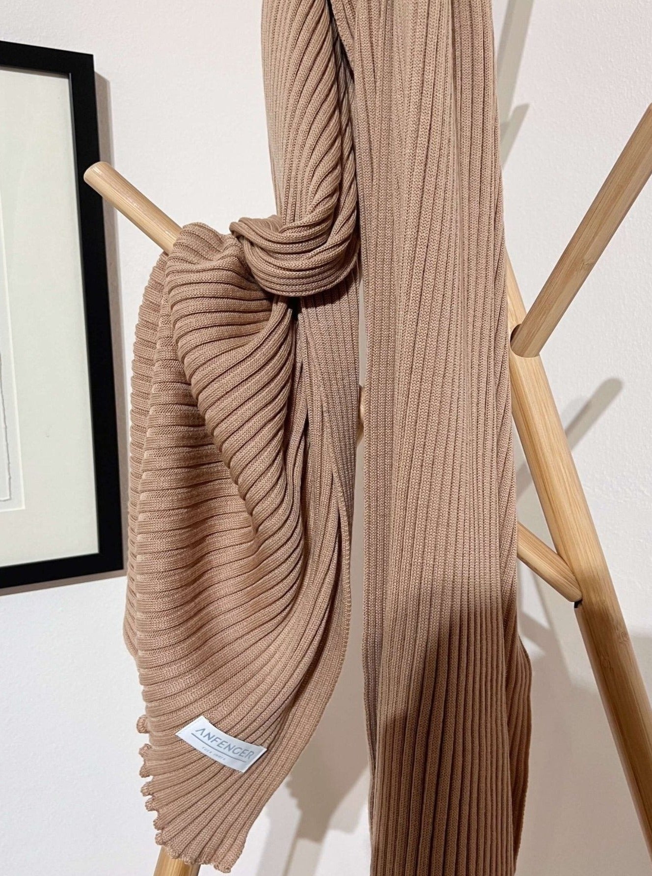 Rippenschal B2B - Camel - Nahaufnahme