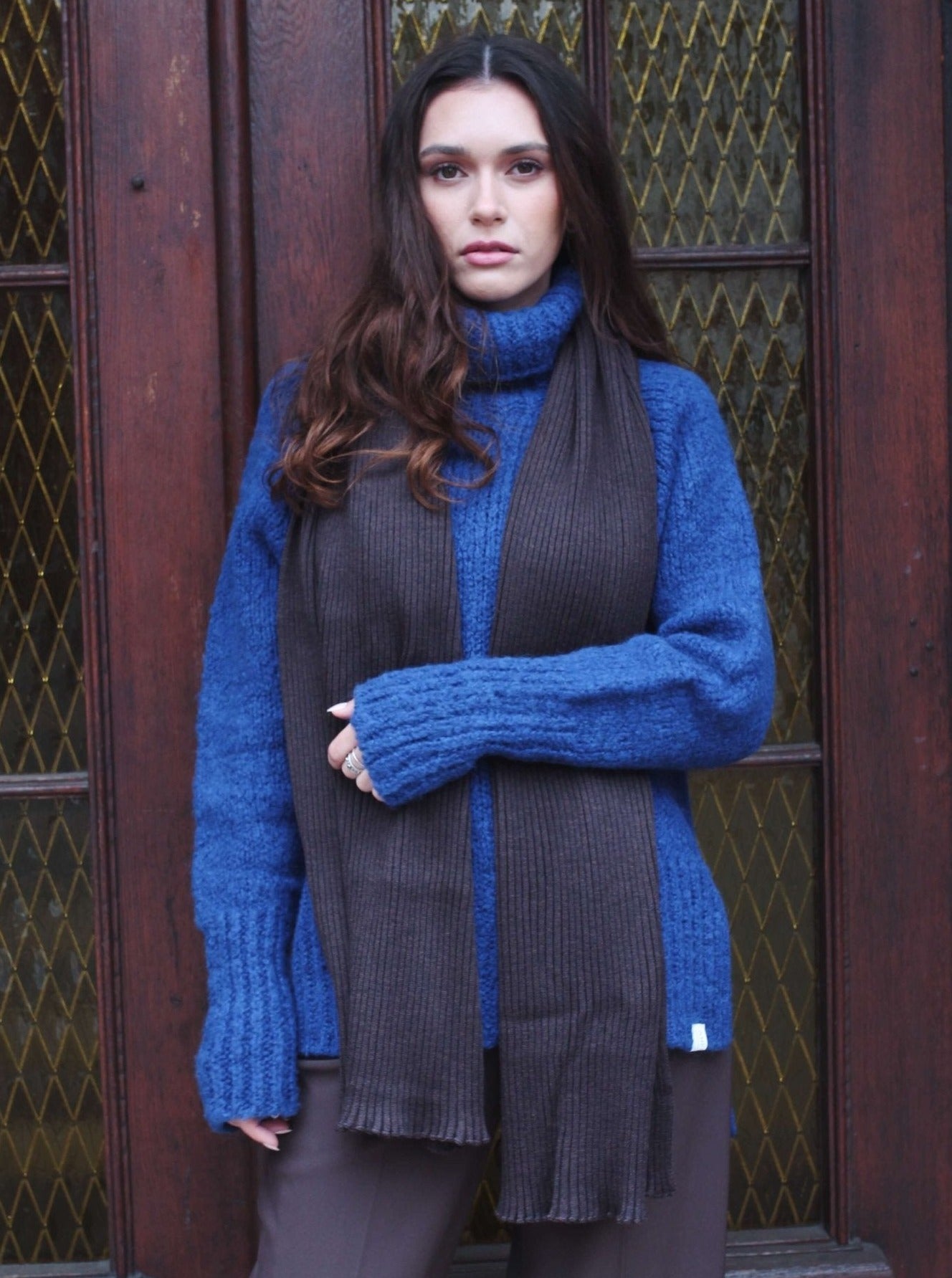 Rippenschal B2B - Dunkelbraun - Front