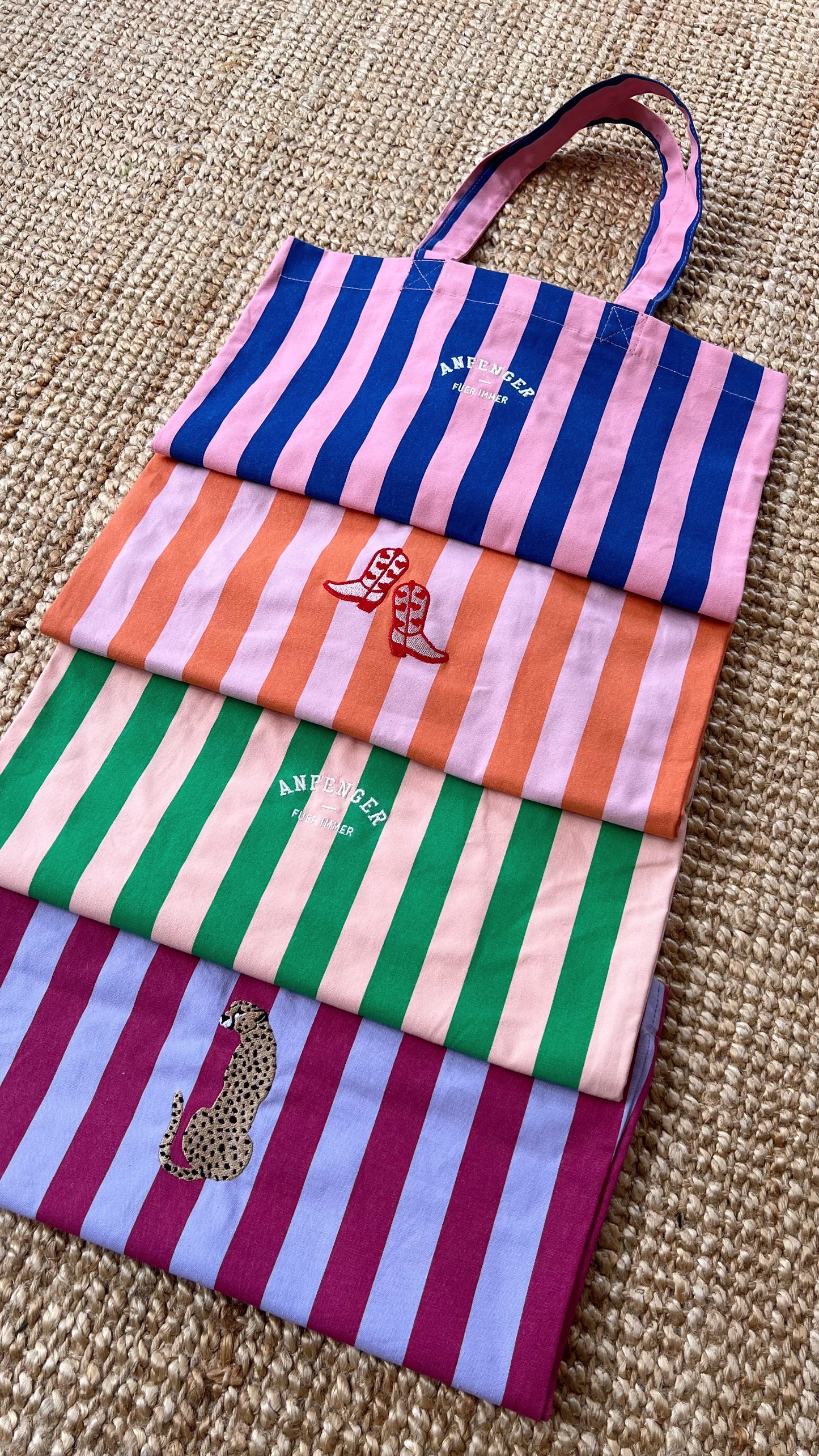 Bestickte Tasche aus Baumwolle